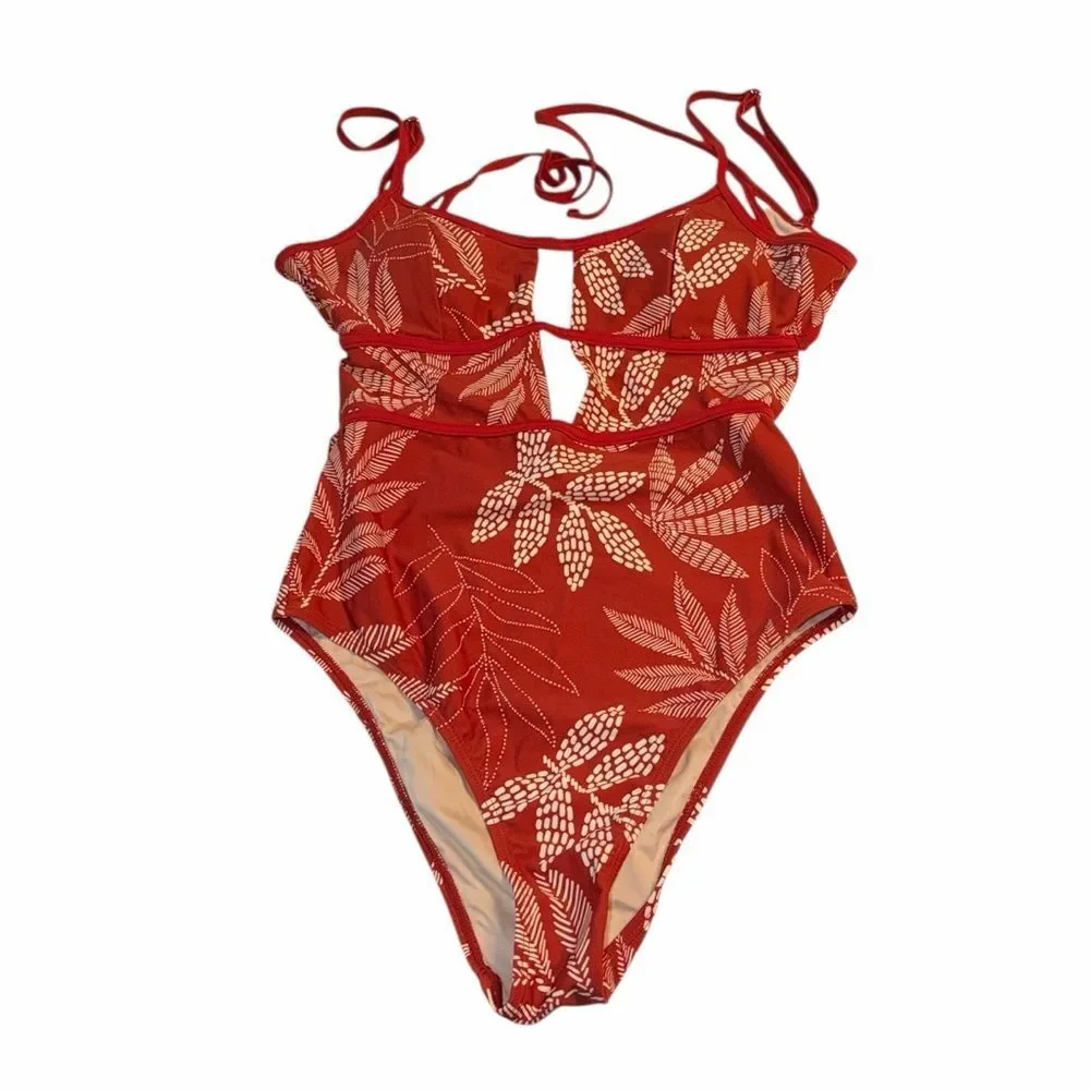 CUPSHE one piece swimsuit with scoop neck and adjustable shoulder straps(Small)